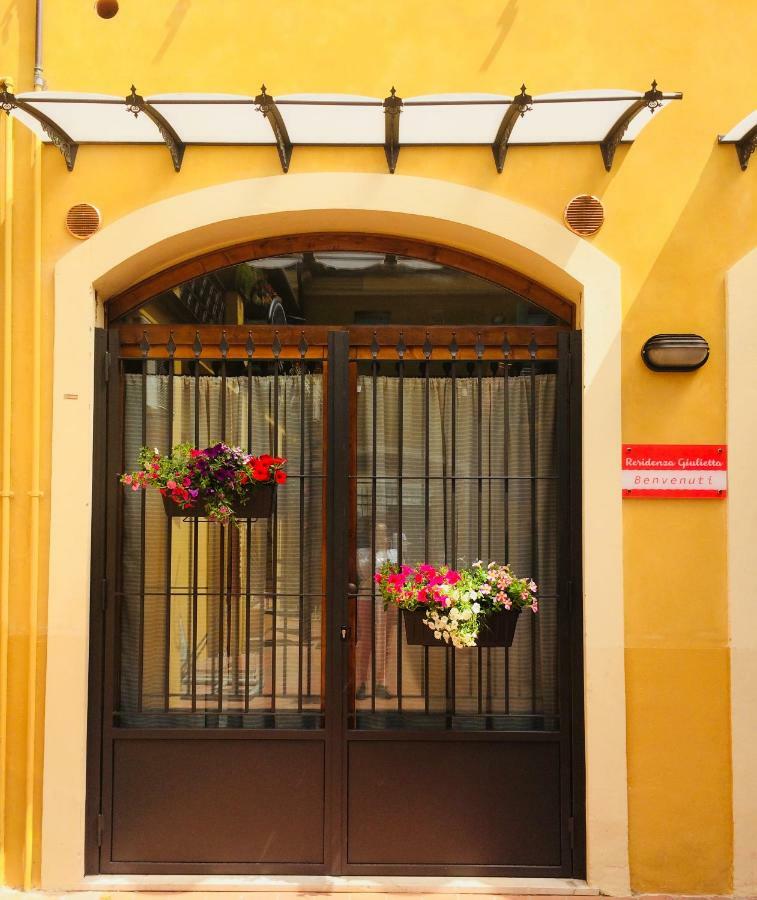 Residenza Giulietta Apartamento Rímini Exterior foto